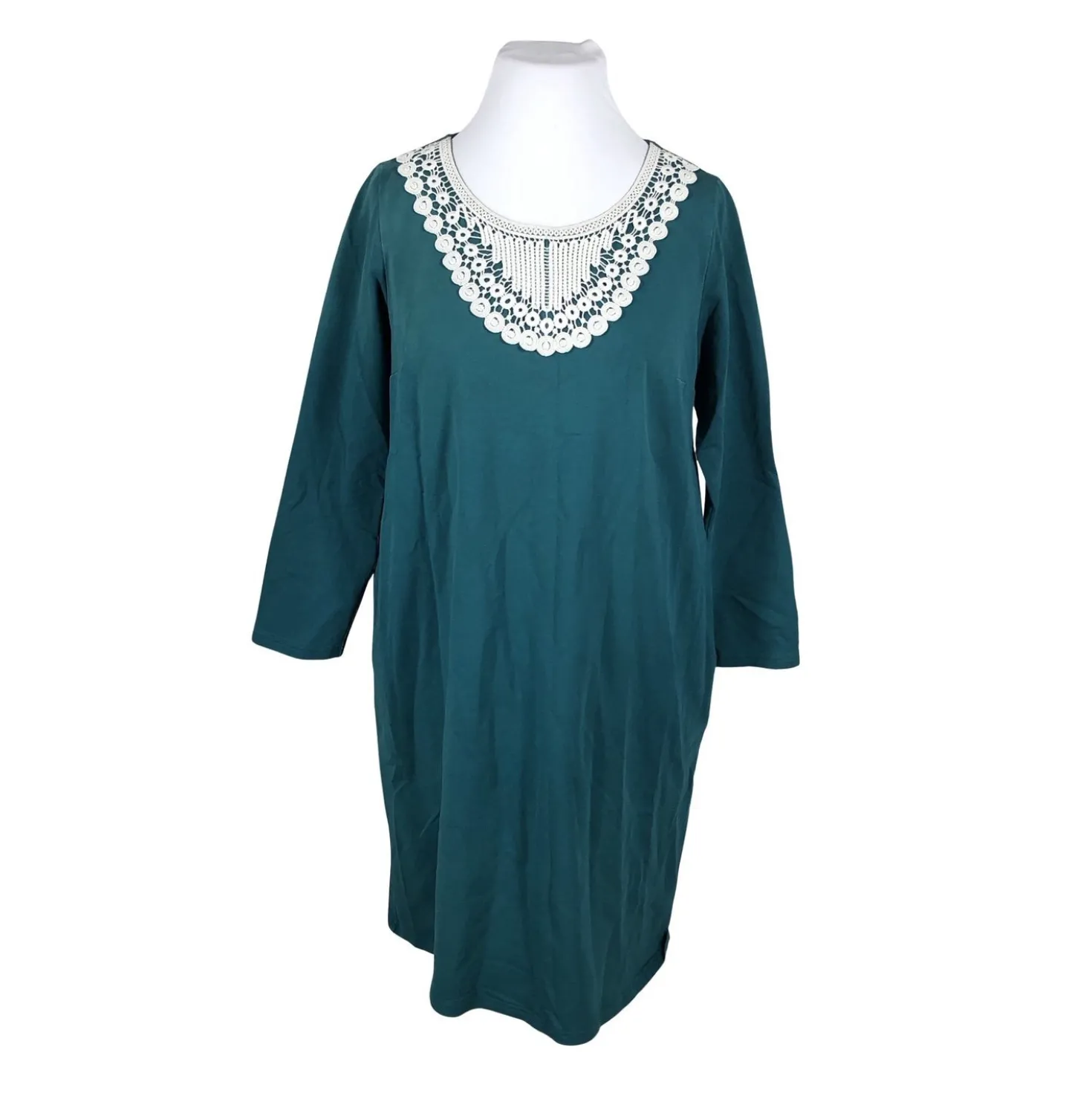 Naisten collegemekko, koko 48