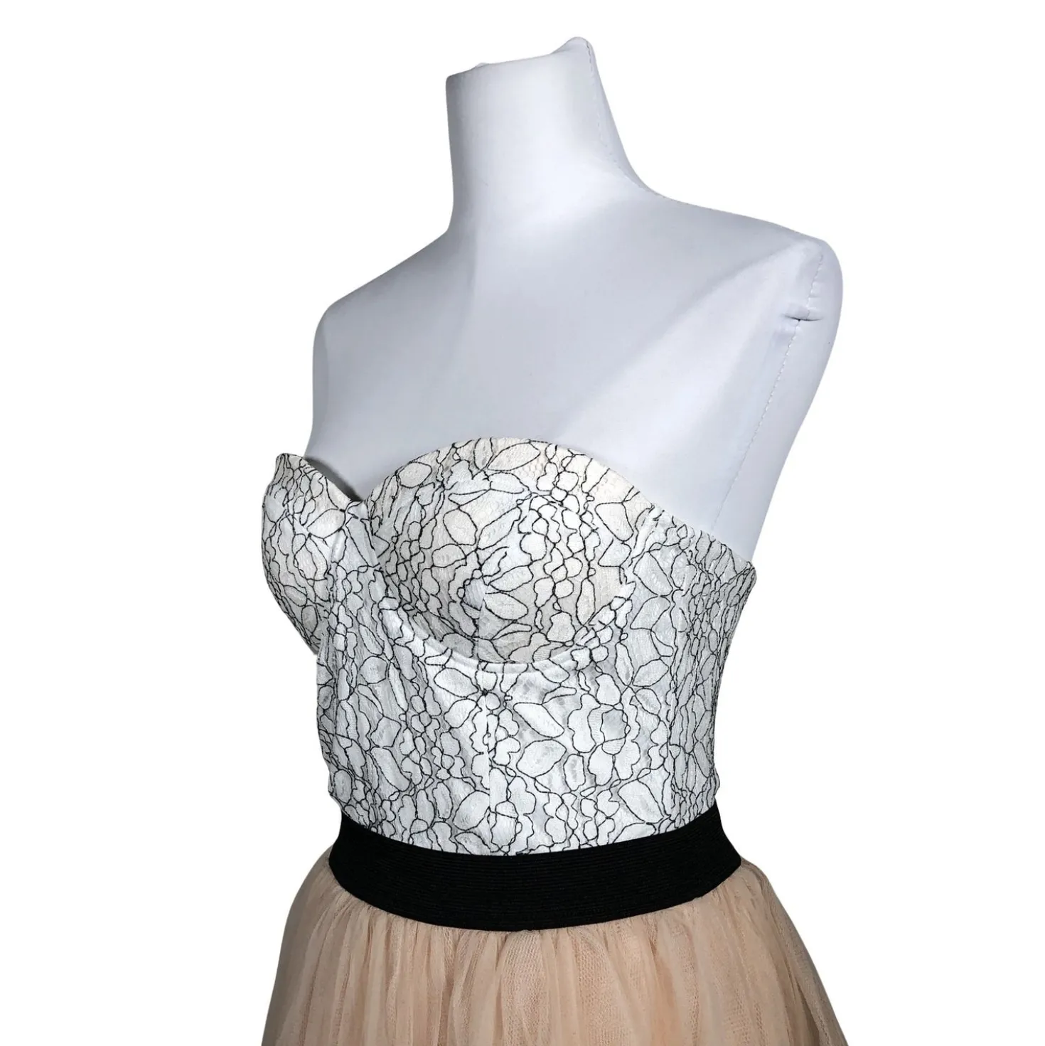 Naisten juhlamekko, koko 38