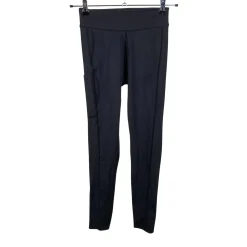 Naisten urheilutrikoot, koko 36