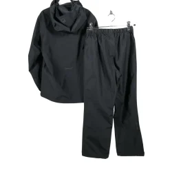 Unisex välikausiasu, koko 134 - 140